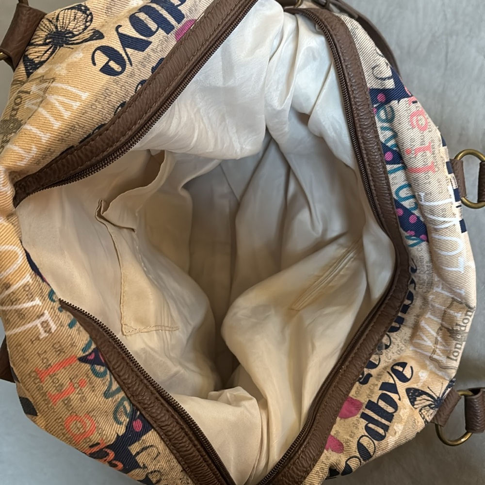 Weekender Travel Bag - Picture 4 of 13